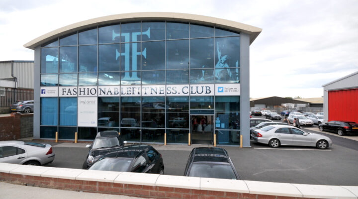Exterior view of Fashionable Fitness Club building.